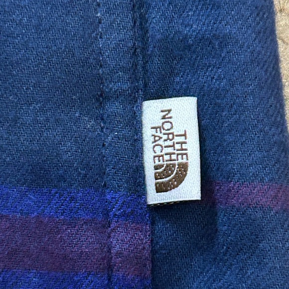 The North Face Men’s Large Arroyo Flannel Shirt - Picture 3 of 8